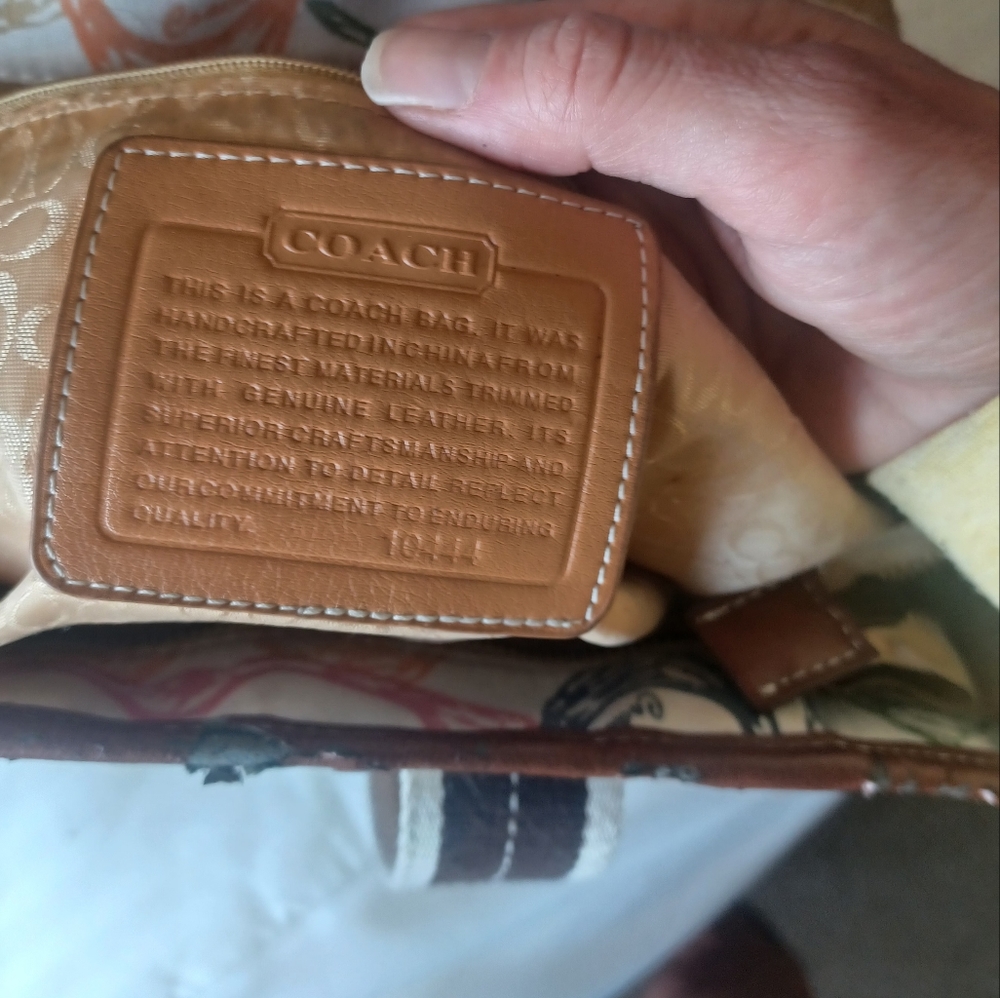 Authentic Coach Purse - Picture 3 of 3